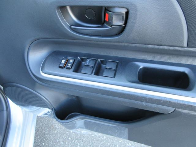 アクア Ｓ　ＥＴＣ　バックカメラ　ナビ　キーレス　アイドリングストップ　盗難防止システム　ＣＤ　Ｂｌｕｅｔｏｏｔｈ　横滑り防止装置　トラクションコントロール　オートＡＣ（11枚目）