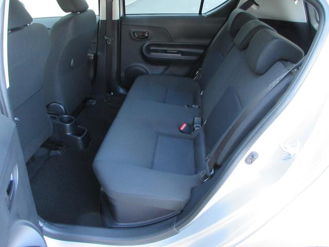 アクア Ｓ　ＥＴＣ　バックカメラ　ナビ　キーレス　アイドリングストップ　盗難防止システム　ＣＤ　Ｂｌｕｅｔｏｏｔｈ　横滑り防止装置　トラクションコントロール　オートＡＣ（35枚目）