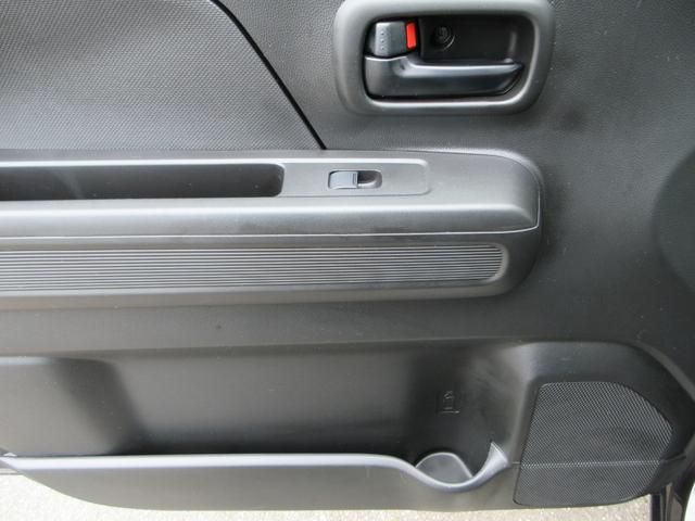 ワゴンＲ ハイブリッドＦＸ　４ＷＤ　全方位カメラ　レーンアシスト　ナビ　フルセグＴＶ　Ｂｌｕｅｔｏｏｔｈ　ＤＶＤ　ＵＳＢ　衝突被害軽減システム　スマートキー　シートヒーター　ヘッドアップディスプレイ　スマートキー　横滑り防止装置（23枚目）