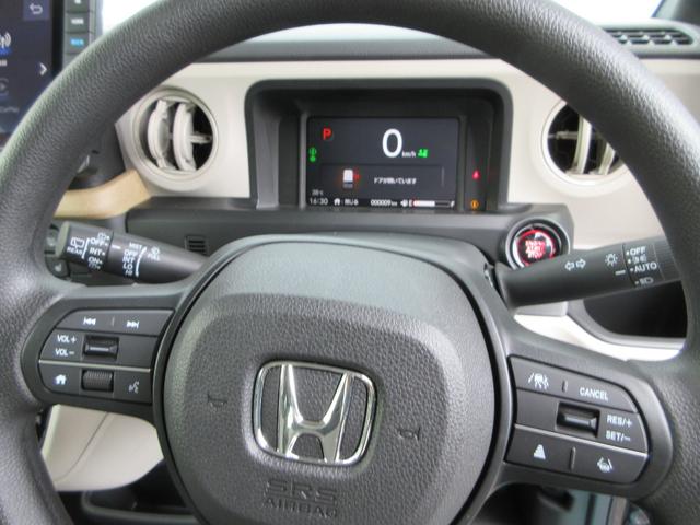 Ｎ－ＢＯＸ ベースグレード　４ＷＤ　バックカメラ　ナビ　フルセグＴＶ　ＤＶＤ　Ｂｌｕｅｔｏｏｔｈ　ＵＳＢ　クリアランスソナー　レーダークルーズコントロール　衝突被害軽減システム　ＬＥＤヘッドランプ　シートヒーター　スマートキー（3枚目）