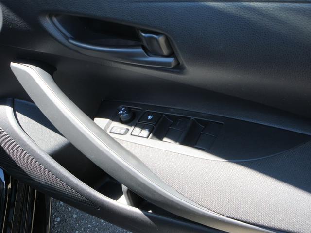 カローラツーリング ハイブリッド　Ｇ－Ｘ　４ＷＤ　ＥＴＣ　バックカメラ　ナビ　Ｂｌｕｅｔｏｏｔｈ　ＵＳＢ　Ｍｉｒａｃａｓｔ　レーダークルーズコントロール　衝突被害軽減システム　ＬＥＤヘッドランプ　スマートキー　ワイパーデアイサー　横滑防止装置（9枚目）