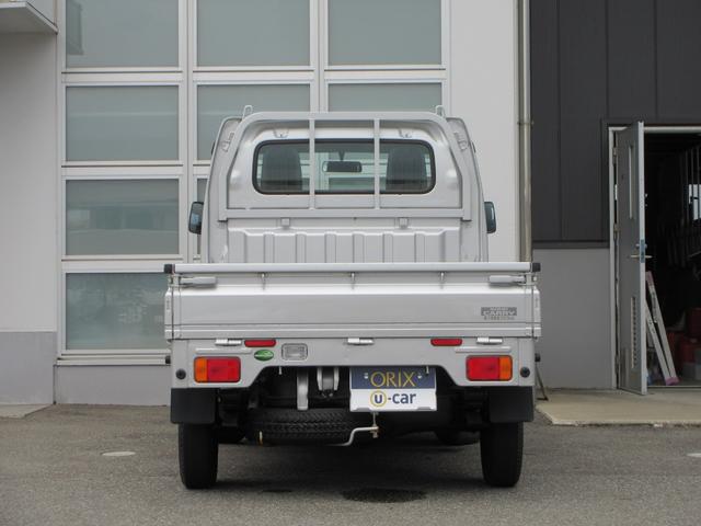 キャリイトラック ＫＣエアコン・パワステ　４ＷＤ　５ＭＴ　ラジオ　エアコン　パワーステアリング　運転席エアバッグ　助手席エアバッグ　ＡＢＳ　ドアバイザー（5枚目）