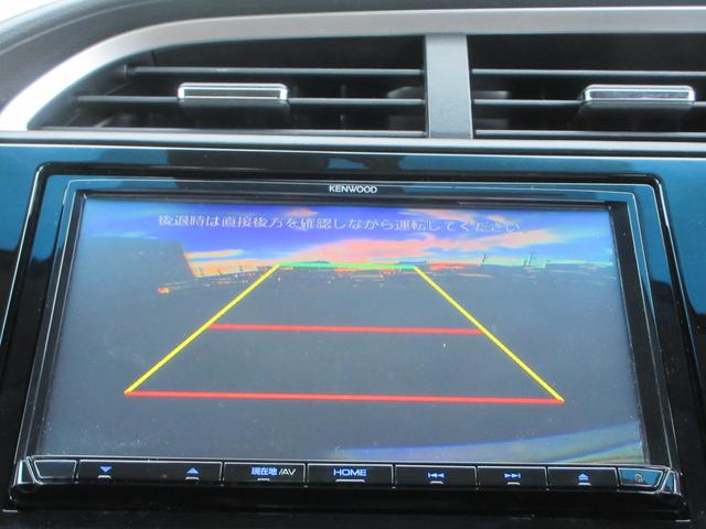 シャトル ハイブリッド　ホンダセンシング　ＥＴＣ　バックカメラ　ナビ　Ｂｌｕｅｔｏｏｔｈ　ＣＤ　ＵＳＢ　ＡＵＸ　レーダークルーズコントロール　衝突被害軽減システム　スマートキー　横滑防止装置　トラクションコントロール（4枚目）
