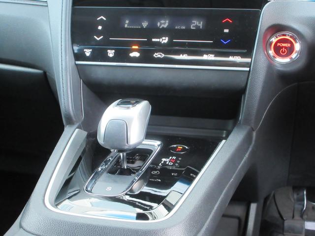 シャトル ハイブリッド　ホンダセンシング　ＥＴＣ　バックカメラ　ナビ　Ｂｌｕｅｔｏｏｔｈ　ＣＤ　ＵＳＢ　ＡＵＸ　レーダークルーズコントロール　衝突被害軽減システム　スマートキー　横滑防止装置　トラクションコントロール（8枚目）