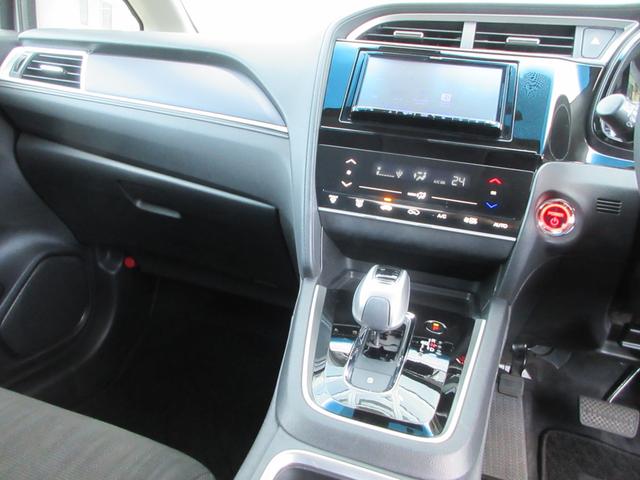 シャトル ハイブリッド　ホンダセンシング　ＥＴＣ　バックカメラ　ナビ　Ｂｌｕｅｔｏｏｔｈ　ＣＤ　ＵＳＢ　ＡＵＸ　レーダークルーズコントロール　衝突被害軽減システム　スマートキー　横滑防止装置　トラクションコントロール（9枚目）