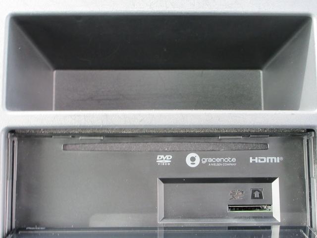 フォレスター ツーリング　ＥＴＣ　バックサイドカメラ　シートヒーター　衝突被害軽減システム　ナビ　フルセグＴＶ　ＤＶＤ　Ｂｌｕｅｔｏｏｔｈ　ＵＳＢ　ＬＥＤヘッドライト　スマートキー　ワイパーデアイサー　パドルシフト（6枚目）