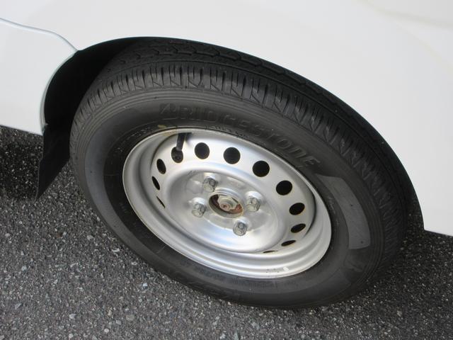 キャリイトラック ＫＣエアコン・パワステ　４ＷＤ　３ＡＴ　ＥＴＣ　ラジオ　エアコン　パワーステアリング　運転席エアバッグ（19枚目）