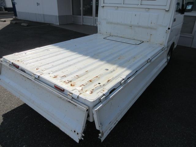 キャリイトラック ＫＣエアコン・パワステ　４ＷＤ　３ＡＴ　ＥＴＣ　ラジオ　エアコン　パワーステアリング　運転席エアバッグ（24枚目）