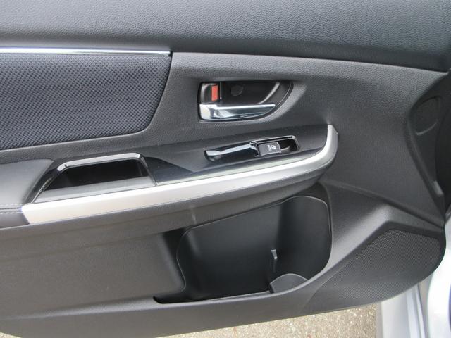 レヴォーグ １．６ＧＴアイサイト　ＥＴＣ　バックサイドカメラ　ナビ　フルセグＴＶ　Ｂｌｕｅｔｏｏｔｈ　ＵＳＢ　クリアランスソナー　衝突被害軽減システム　ＬＥＤヘッドランプ　ワイパーデアイサー　パワーシートヒーター　ＬＥＤヘッドライト（39枚目）