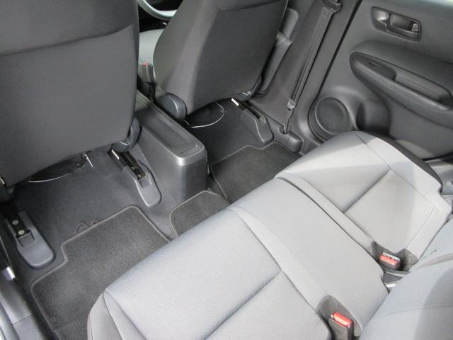 フィット ｅ：ＨＥＶベーシック　４ＷＤ　ＥＴＣ　バックカメラ　クリアランスソナー　ナビ　Ｂｌｕｅｔｏｏｔｈ　ＵＳＢ　レーダークルーズコントロール　衝突被害軽減システム　ＬＥＤヘッドライト　ワイパーデアイサー　ドライブレコーダー（36枚目）