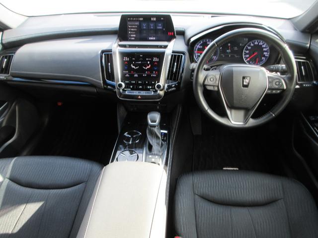 クラウンハイブリッド Ｓ　Ｃパッケージ　Ｆｏｕｒ　衝突被害軽減システム　ＥＴＣ　全方位カメラ　パーキングアシスト　ナビ　フルセグＴＶ　Ｂｌｕｅｔｈｏｏｔ　ＤＶＤ　ＵＳＢ　１００Ｖ電源　パワーシートヒーター　ステアリングヒーター　ＬＥＤヘッドライト（2枚目）