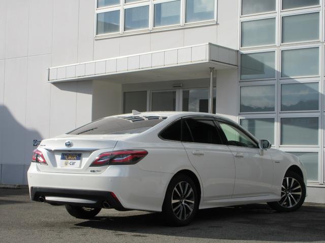 クラウンハイブリッド Ｓ　Ｃパッケージ　Ｆｏｕｒ　衝突被害軽減システム　ＥＴＣ　全方位カメラ　パーキングアシスト　ナビ　フルセグＴＶ　Ｂｌｕｅｔｈｏｏｔ　ＤＶＤ　ＵＳＢ　１００Ｖ電源　パワーシートヒーター　ステアリングヒーター　ＬＥＤヘッドライト（14枚目）