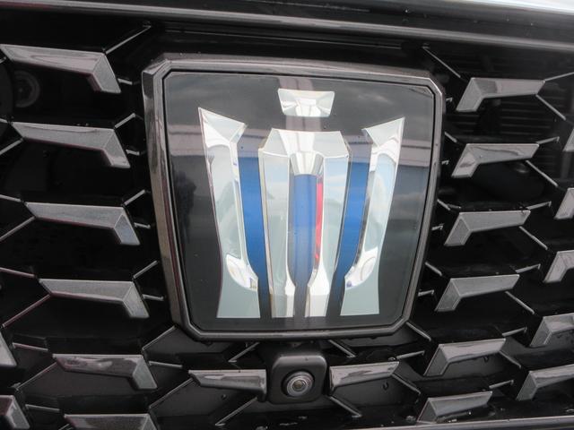 クラウンハイブリッド Ｓ　Ｃパッケージ　Ｆｏｕｒ　衝突被害軽減システム　ＥＴＣ　全方位カメラ　パーキングアシスト　ナビ　フルセグＴＶ　Ｂｌｕｅｔｈｏｏｔ　ＤＶＤ　ＵＳＢ　１００Ｖ電源　パワーシートヒーター　ステアリングヒーター　ＬＥＤヘッドライト（26枚目）