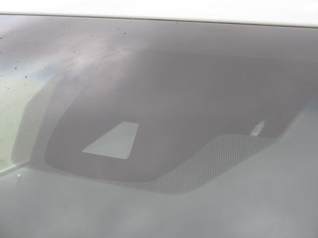 クラウンハイブリッド Ｓ　Ｃパッケージ　Ｆｏｕｒ　衝突被害軽減システム　ＥＴＣ　全方位カメラ　パーキングアシスト　ナビ　フルセグＴＶ　Ｂｌｕｅｔｈｏｏｔ　ＤＶＤ　ＵＳＢ　１００Ｖ電源　パワーシートヒーター　ステアリングヒーター　ＬＥＤヘッドライト（45枚目）