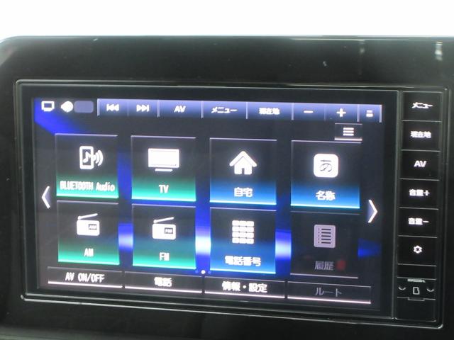 セレナ ＸＶ　４ＷＤ　衝突被害軽減システム　バックカメラ　ナビ　フルセグＴＶ　Ｂｌｕｅｔｏｏｔｈ　ＵＳＢ　プロパイロット　ＥＴＣ　シートヒーター　ハンズフリードア　ＬＥＤヘッドライト　ステアリングヒーター（5枚目）