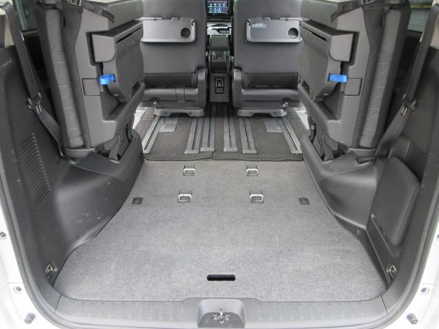 セレナ ＸＶ　４ＷＤ　衝突被害軽減システム　バックカメラ　ナビ　フルセグＴＶ　Ｂｌｕｅｔｏｏｔｈ　ＵＳＢ　プロパイロット　ＥＴＣ　シートヒーター　ハンズフリードア　ＬＥＤヘッドライト　ステアリングヒーター（18枚目）