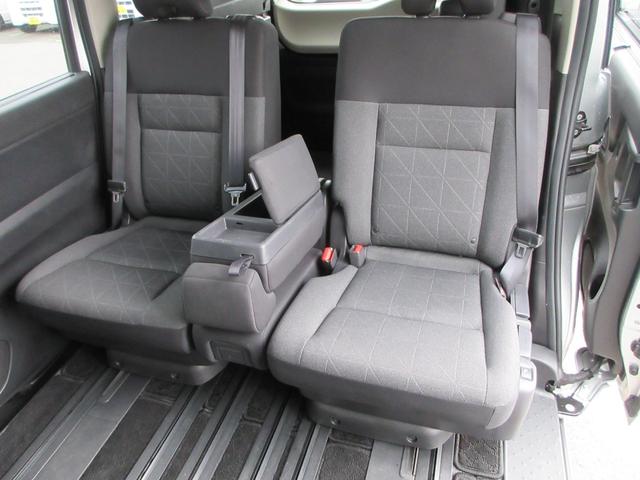 セレナ ＸＶ　４ＷＤ　衝突被害軽減システム　バックカメラ　ナビ　フルセグＴＶ　Ｂｌｕｅｔｏｏｔｈ　ＵＳＢ　プロパイロット　ＥＴＣ　シートヒーター　ハンズフリードア　ＬＥＤヘッドライト　ステアリングヒーター（34枚目）