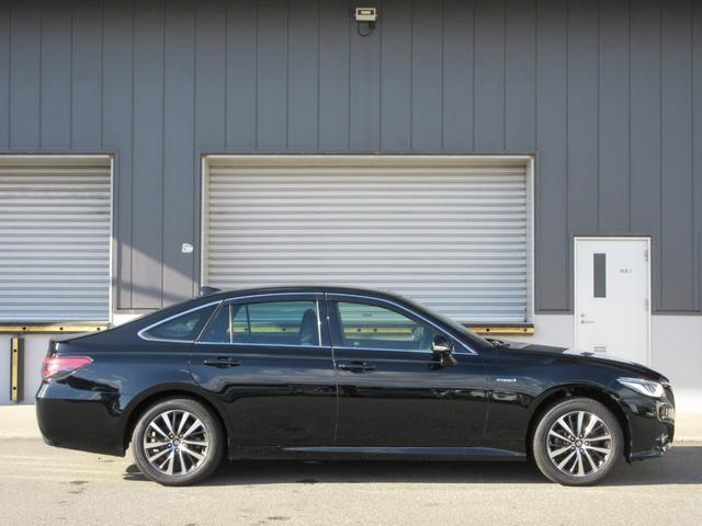 クラウンハイブリッド Ｓ　Ｃパッケージ　Ｆｏｕｒ　衝突被害軽減システム　ＥＴＣ　ナビ　フルセグＴＶ　Ｂｌｕｅｔｈｏｏｔ　ＤＶＤ　ＵＳＢ　１００Ｖ電源　パワーシートヒーター　ステアリングヒーター　ＬＥＤヘッドライト　リモートスタート　ワイパーデアイサー（14枚目）