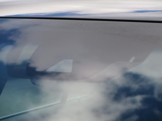 クラウンハイブリッド Ｓ　Ｃパッケージ　Ｆｏｕｒ　衝突被害軽減システム　ＥＴＣ　ナビ　フルセグＴＶ　Ｂｌｕｅｔｈｏｏｔ　ＤＶＤ　ＵＳＢ　１００Ｖ電源　パワーシートヒーター　ステアリングヒーター　ＬＥＤヘッドライト　リモートスタート　ワイパーデアイサー（27枚目）