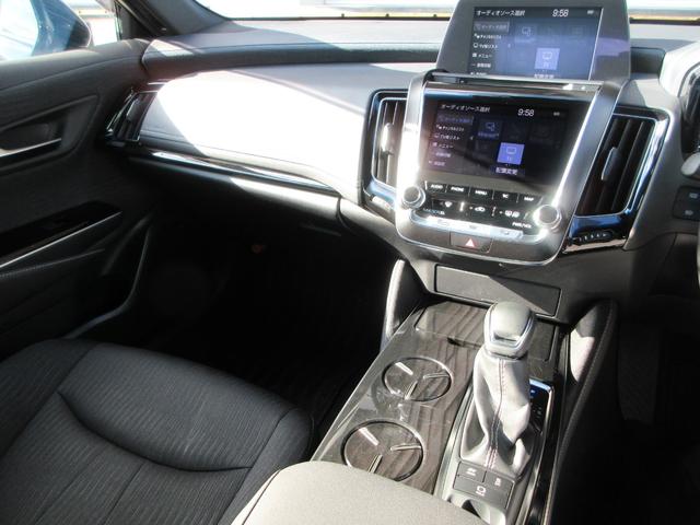 クラウンハイブリッド Ｓ　Ｃパッケージ　Ｆｏｕｒ　衝突被害軽減システム　ＥＴＣ　ナビ　フルセグＴＶ　Ｂｌｕｅｔｈｏｏｔ　ＤＶＤ　ＵＳＢ　１００Ｖ電源　パワーシートヒーター　ステアリングヒーター　ＬＥＤヘッドライト　リモートスタート　ワイパーデアイサー（38枚目）