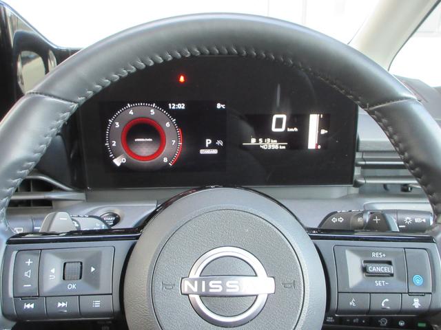 セレナ ＸＶ　４ＷＤ　衝突被害軽減システム　バックカメラ　ナビ　フルセグＴＶ　Ｂｌｕｅｔｏｏｔｈ　ＵＳＢ　プロパイロット　ＥＴＣ　シートヒーター　ハンズフリードア　ＬＥＤヘッドライト　ステアリングヒーター（3枚目）