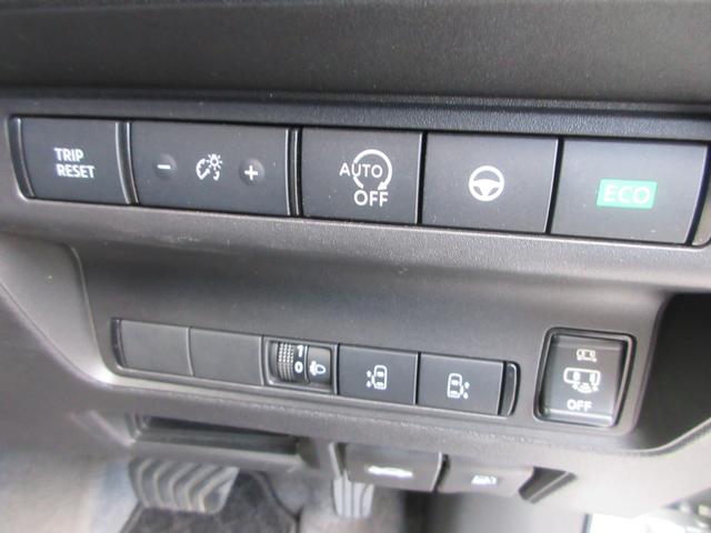 セレナ ＸＶ　４ＷＤ　衝突被害軽減システム　バックカメラ　ナビ　フルセグＴＶ　Ｂｌｕｅｔｏｏｔｈ　ＵＳＢ　プロパイロット　ＥＴＣ　シートヒーター　ハンズフリードア　ＬＥＤヘッドライト　ステアリングヒーター（9枚目）