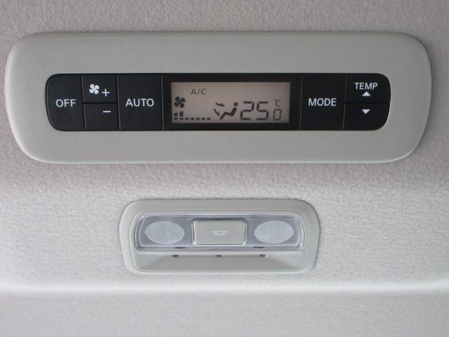 セレナ ＸＶ　４ＷＤ　衝突被害軽減システム　バックカメラ　ナビ　フルセグＴＶ　Ｂｌｕｅｔｏｏｔｈ　ＵＳＢ　プロパイロット　ＥＴＣ　シートヒーター　ハンズフリードア　ＬＥＤヘッドライト　ステアリングヒーター（11枚目）