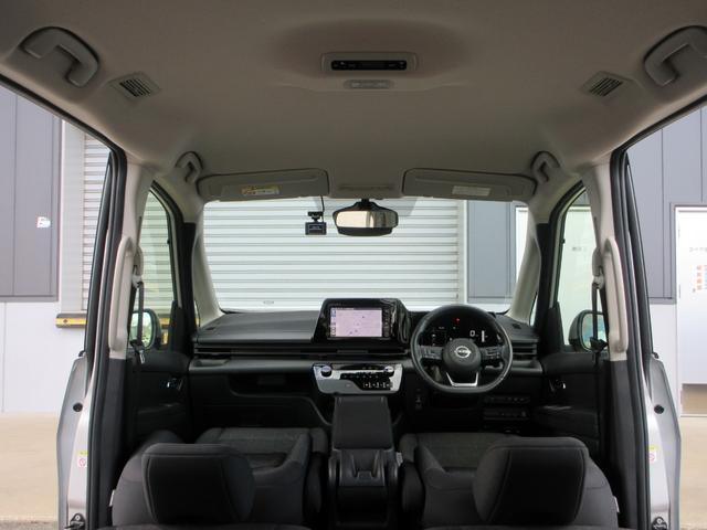 セレナ ＸＶ　４ＷＤ　衝突被害軽減システム　バックカメラ　ナビ　フルセグＴＶ　Ｂｌｕｅｔｏｏｔｈ　ＵＳＢ　プロパイロット　ＥＴＣ　シートヒーター　ハンズフリードア　ＬＥＤヘッドライト　ステアリングヒーター（27枚目）