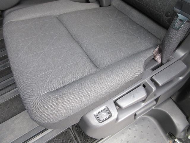 セレナ ＸＶ　４ＷＤ　衝突被害軽減システム　バックカメラ　ナビ　フルセグＴＶ　Ｂｌｕｅｔｏｏｔｈ　ＵＳＢ　プロパイロット　ＥＴＣ　シートヒーター　ハンズフリードア　ＬＥＤヘッドライト　ステアリングヒーター（39枚目）