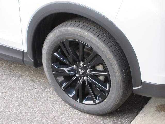 エクリプスクロス ブラックエディション　４ＷＤ　衝突被害軽減システム　ナビ　全方位カメラ　フルセグＴＶ　Ｂｌｕｅｔｏｏｔｈ　ＵＳＢ　レーダークルーズコントロール　電動リヤゲート　パワーシートヒーター　ステアリングヒーター　サンルーフ（17枚目）