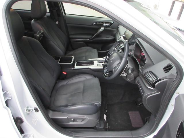 エクリプスクロス ブラックエディション　４ＷＤ　衝突被害軽減システム　ナビ　全方位カメラ　フルセグＴＶ　Ｂｌｕｅｔｏｏｔｈ　ＵＳＢ　レーダークルーズコントロール　電動リヤゲート　パワーシートヒーター　ステアリングヒーター　サンルーフ（22枚目）