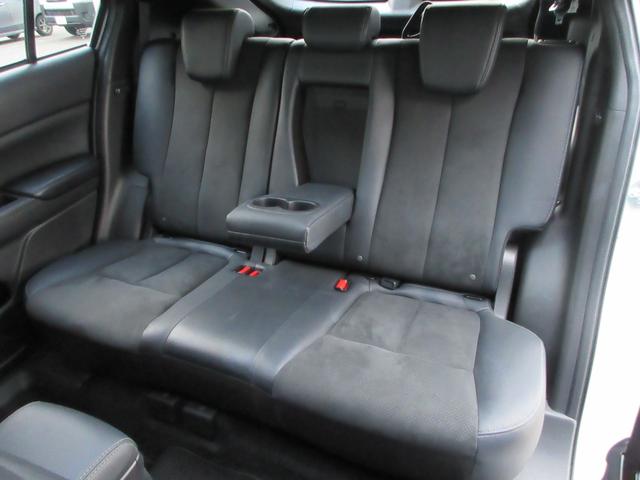 エクリプスクロス ブラックエディション　４ＷＤ　衝突被害軽減システム　ナビ　全方位カメラ　フルセグＴＶ　Ｂｌｕｅｔｏｏｔｈ　ＵＳＢ　レーダークルーズコントロール　電動リヤゲート　パワーシートヒーター　ステアリングヒーター　サンルーフ（35枚目）