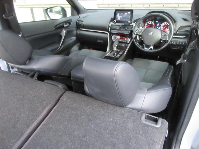 エクリプスクロス ブラックエディション　４ＷＤ　衝突被害軽減システム　ナビ　全方位カメラ　フルセグＴＶ　Ｂｌｕｅｔｏｏｔｈ　ＵＳＢ　レーダークルーズコントロール　電動リヤゲート　パワーシートヒーター　ステアリングヒーター　サンルーフ（45枚目）