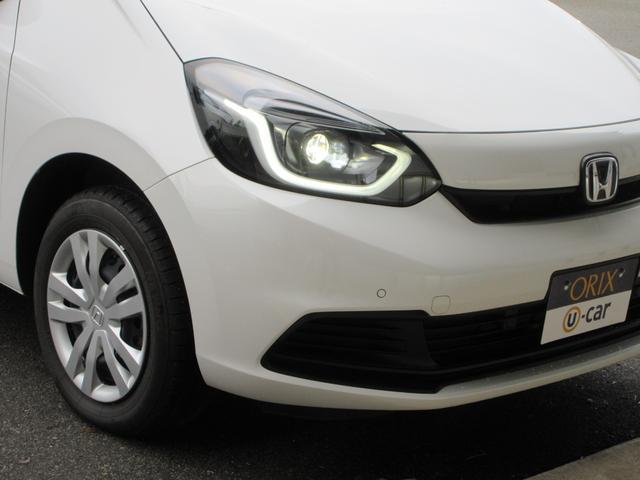 フィット ｅ：ＨＥＶベーシック　４ＷＤ　ＥＴＣ　バックカメラ　クリアランスソナー　ナビ　Ｂｌｕｅｔｏｏｔｈ　ＵＳＢ　レーダークルーズコントロール　衝突被害軽減システム　ＬＥＤヘッドライト　ワイパーデアイサー　ドライブレコーダー（16枚目）