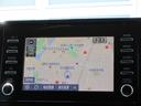 カローラツーリング ハイブリッド　Ｇ－Ｘ　４ＷＤ　ＥＴＣ　バックカメラ　ナビ　Ｂｌｕｅｔｏｏｔｈ　ＵＳＢ　Ｍｉｒａｃａｓｔ　レーダークルーズコントロール　衝突被害軽減システム　ＬＥＤヘッドランプ　スマートキー　ワイパーデアイサー　横滑防止装置（3枚目）