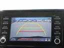 カローラツーリング ハイブリッド　Ｇ－Ｘ　４ＷＤ　ＥＴＣ　バックカメラ　ナビ　Ｂｌｕｅｔｏｏｔｈ　ＵＳＢ　Ｍｉｒａｃａｓｔ　レーダークルーズコントロール　衝突被害軽減システム　ＬＥＤヘッドランプ　スマートキー　ワイパーデアイサー　横滑防止装置（4枚目）