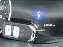 ハイブリッド　ホンダセンシング　ＥＴＣ　バックカメラ　ナビ　ＤＶＤ　ＵＳＢ　レーダークルーズクルーズコントロール　レーンアシスト　衝突被害軽減システム　スマートキー　盗難防止システム　横滑り防止装置　トラクションコントロール（25枚目）
