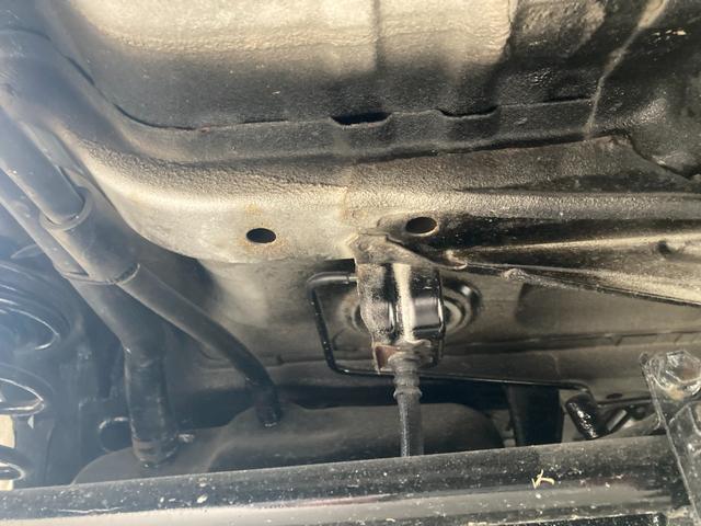 ワゴンＲ ＦＸ　禁煙車両・寒冷地仕様ヒーテッドドアミラー　ＣＤ／ＡＭ／ＦＭデッキ　オートエアコン　プライバシーガラス　アイドリングストップ（65枚目）