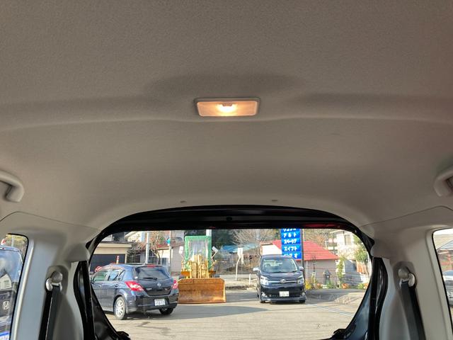 スペーシア Ｇリミテッド　禁煙車両　寒冷地仕様リヤヒーター　ヒーテッドドアミラー　左パワスラ　デュアルブレーキサポート　ＶＳＣ　アイドリングストップ　ＥＴＣ　ＳＤワイドナビ　プライバシーガラス　前席左右シートヒーター（12枚目）