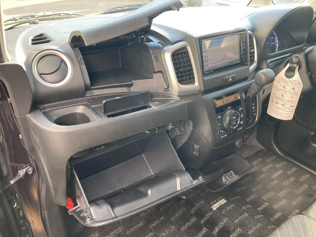 スペーシア Ｇリミテッド　禁煙車両　寒冷地仕様リヤヒーター　ヒーテッドドアミラー　左パワスラ　デュアルブレーキサポート　ＶＳＣ　アイドリングストップ　ＥＴＣ　ＳＤワイドナビ　プライバシーガラス　前席左右シートヒーター（25枚目）