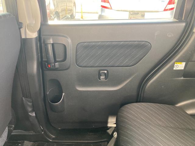 スペーシア Ｇリミテッド　禁煙車両　寒冷地仕様リヤヒーター　ヒーテッドドアミラー　左パワスラ　デュアルブレーキサポート　ＶＳＣ　アイドリングストップ　ＥＴＣ　ＳＤワイドナビ　プライバシーガラス　前席左右シートヒーター（30枚目）