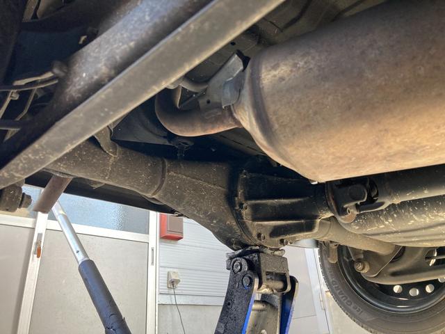 スペーシア Ｇリミテッド　禁煙車両　寒冷地仕様リヤヒーター　ヒーテッドドアミラー　左パワスラ　デュアルブレーキサポート　ＶＳＣ　アイドリングストップ　ＥＴＣ　ＳＤワイドナビ　プライバシーガラス　前席左右シートヒーター（75枚目）