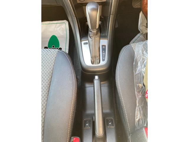 スイフト ＲＳ－ＤＪＥ　禁煙車輛　寒冷地仕様ヒーテッドドアミラー　フロント左右シートヒーター　リヤヒーター　ワイパーディアイサー　デュアルジェットエンジン　クルコン　ステアリングリモコン　パドルシフト　ＶＳＣ　ＥＴＣ（17枚目）