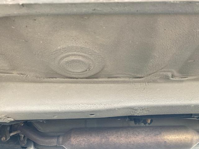 スイフト ＲＳ－ＤＪＥ　禁煙車輛　寒冷地仕様ヒーテッドドアミラー　フロント左右シートヒーター　リヤヒーター　ワイパーディアイサー　デュアルジェットエンジン　クルコン　ステアリングリモコン　パドルシフト　ＶＳＣ　ＥＴＣ（52枚目）
