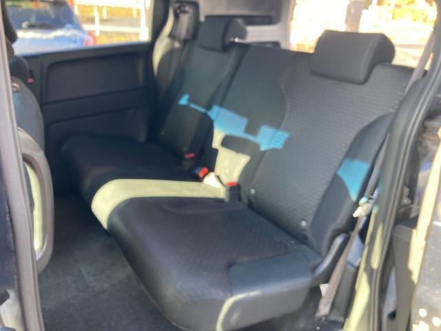 フリードスパイク Ｇ　ジャストセレクション　禁煙車両ルームクリーニング除菌済　リヤヒーター　ヒーテッドドアミラー　ＳＤナビ【ＤＶＤ視聴可】両側スライドドア　ＨＩＤヘッドライト　キーレスエントリー　エンジンスターター　プライバシーガラス　１５ＡＷ（6枚目）