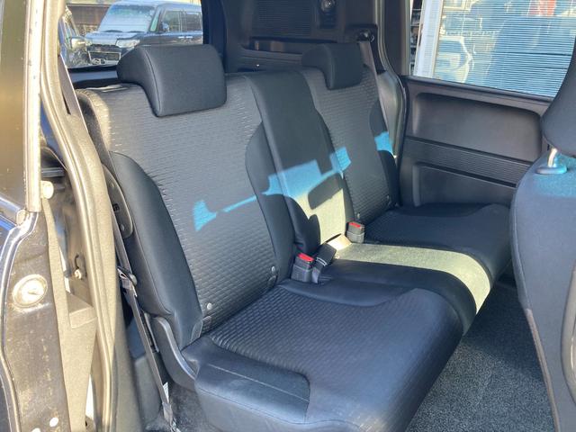 フリードスパイク Ｇ　ジャストセレクション　禁煙車両ルームクリーニング除菌済　リヤヒーター　ヒーテッドドアミラー　ＳＤナビ【ＤＶＤ視聴可】両側スライドドア　ＨＩＤヘッドライト　キーレスエントリー　エンジンスターター　プライバシーガラス　１５ＡＷ（8枚目）