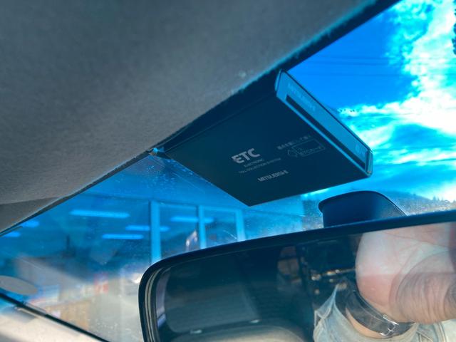 フリードスパイク Ｇ　ジャストセレクション　禁煙車両ルームクリーニング除菌済　リヤヒーター　ヒーテッドドアミラー　ＳＤナビ【ＤＶＤ視聴可】両側スライドドア　ＨＩＤヘッドライト　キーレスエントリー　エンジンスターター　プライバシーガラス　１５ＡＷ（16枚目）