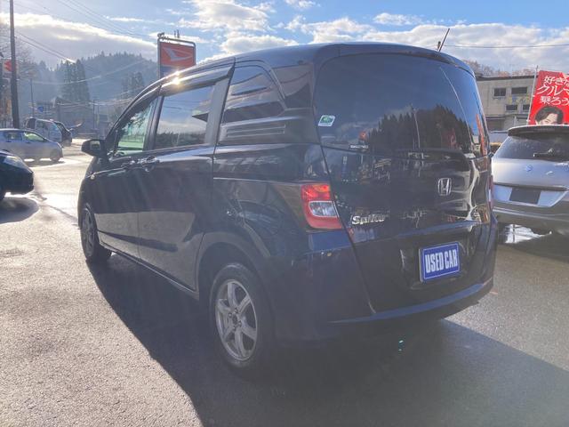 フリードスパイク Ｇ　ジャストセレクション　禁煙車両ルームクリーニング除菌済　リヤヒーター　ヒーテッドドアミラー　ＳＤナビ【ＤＶＤ視聴可】両側スライドドア　ＨＩＤヘッドライト　キーレスエントリー　エンジンスターター　プライバシーガラス　１５ＡＷ（28枚目）