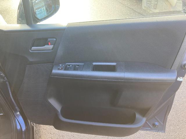 フリードスパイク Ｇ　ジャストセレクション　禁煙車両ルームクリーニング除菌済　リヤヒーター　ヒーテッドドアミラー　ＳＤナビ【ＤＶＤ視聴可】両側スライドドア　ＨＩＤヘッドライト　キーレスエントリー　エンジンスターター　プライバシーガラス　１５ＡＷ（35枚目）