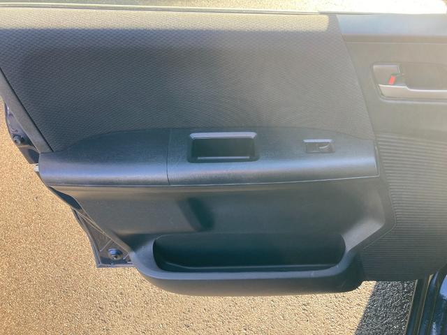 フリードスパイク Ｇ　ジャストセレクション　禁煙車両ルームクリーニング除菌済　リヤヒーター　ヒーテッドドアミラー　ＳＤナビ【ＤＶＤ視聴可】両側スライドドア　ＨＩＤヘッドライト　キーレスエントリー　エンジンスターター　プライバシーガラス　１５ＡＷ（36枚目）